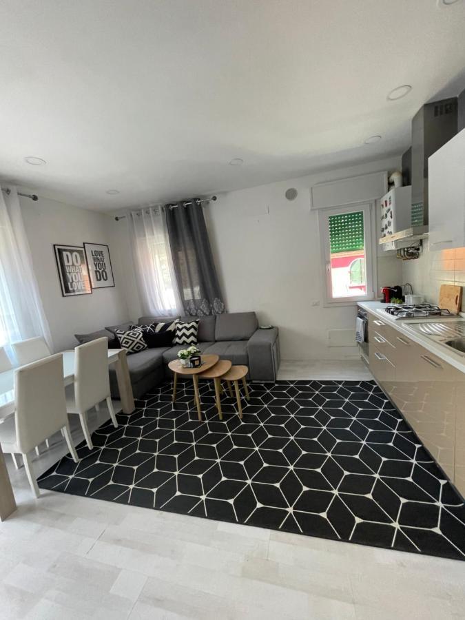 شقة Casa Di Isabelle Venezia ميستر المظهر الخارجي الصورة